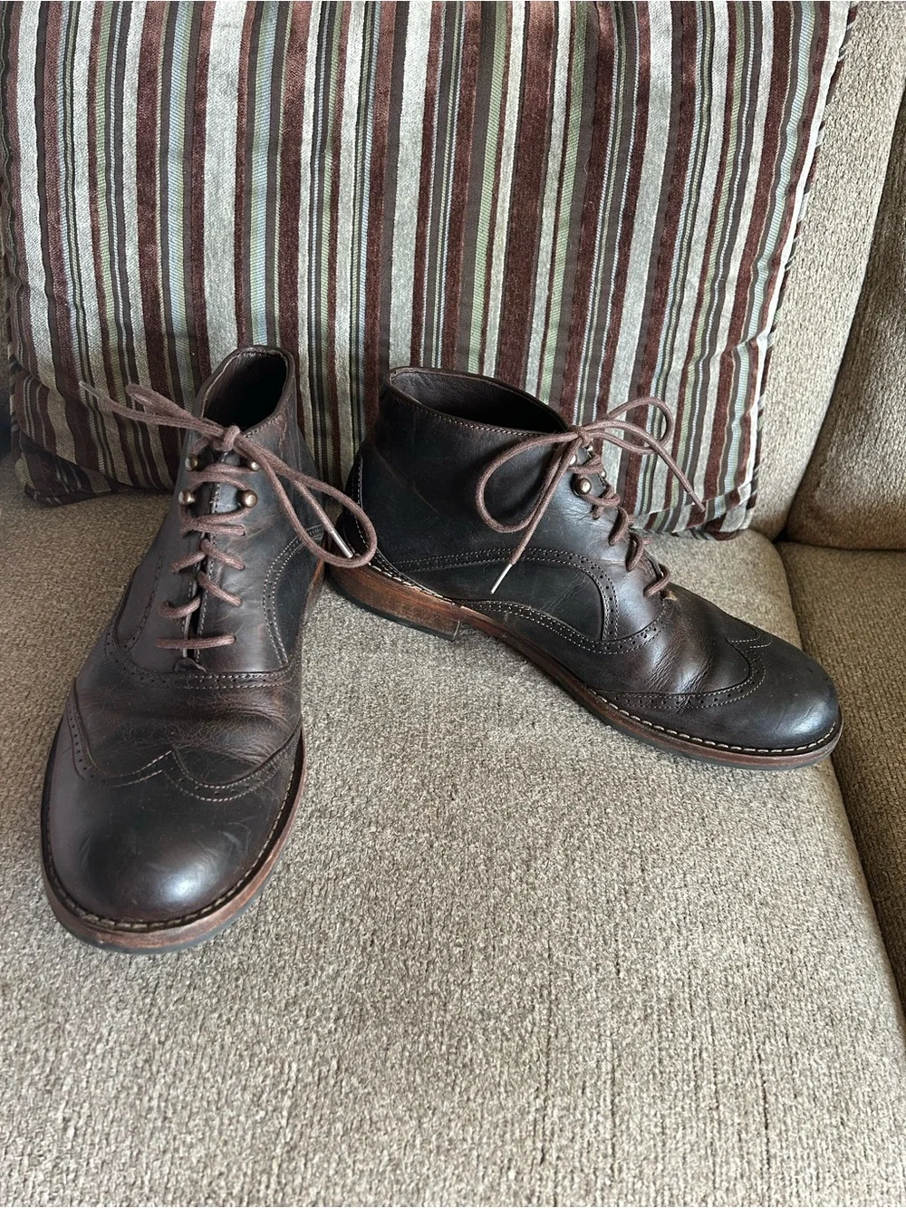 Wolverine Men’s 1000 Mile Wesley Wingtip Brown Leather Chukka Boots Size 9D